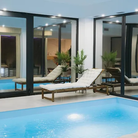 Woodlander Mountain House *