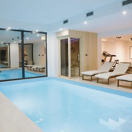 Woodlander Mountain House シャレー