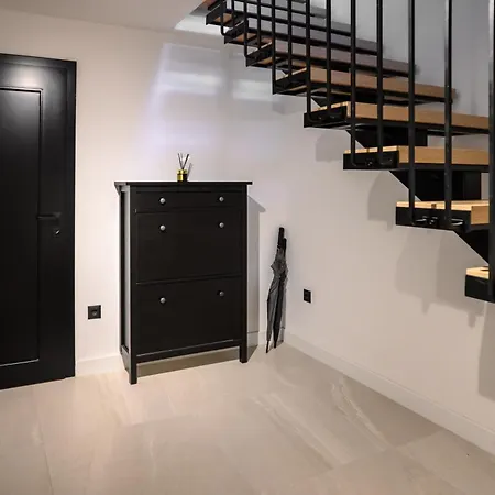 Woodlander Mountain House בקתה