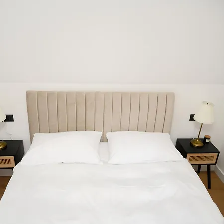 Woodlander Mountain House *